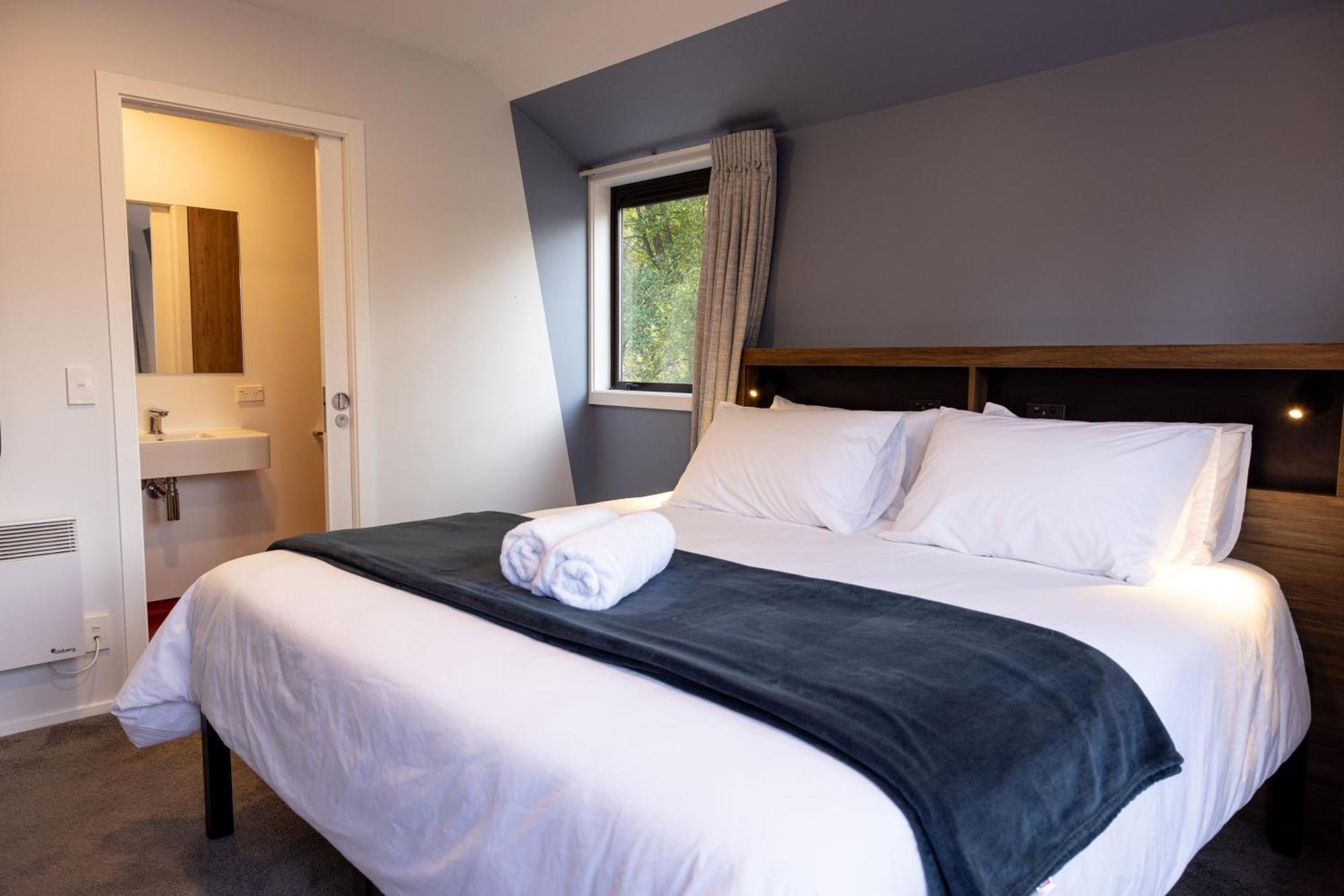 Haka House Queenstown Lakefront Chambre photo