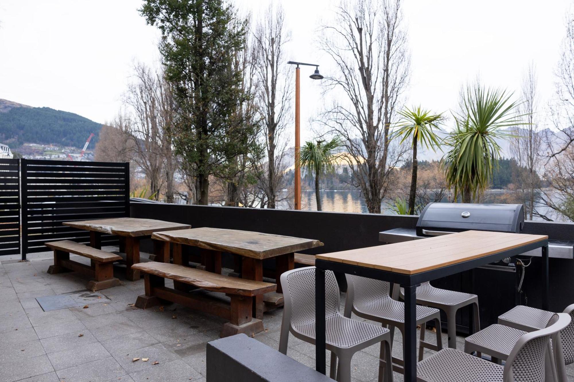 Haka House Queenstown Lakefront Extérieur photo
